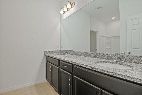 Villa ou maison à louer à Kissimmee, Floride: 4 chambres, 166.57 m2 № 1912325 - photo 10