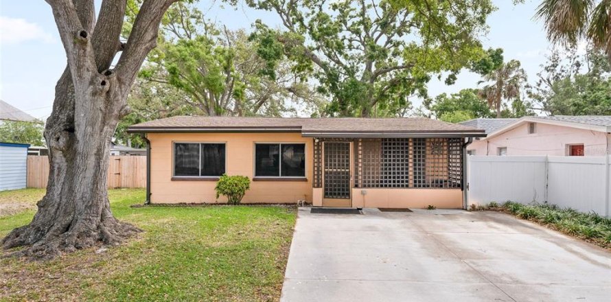 Casa en Pinellas Park, Florida 2 dormitorios, 82.13 m2 № 1643299
