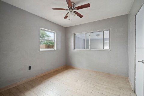 Casa en venta en Pinellas Park, Florida, 2 dormitorios, 82.13 m2 № 1643299 - foto 5