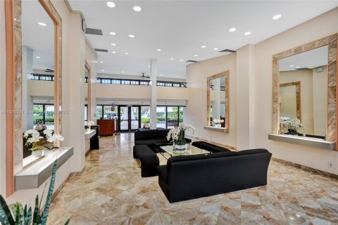 Condo in South Palm Beach, Florida, 2 bedrooms  № 1953417 - photo 4