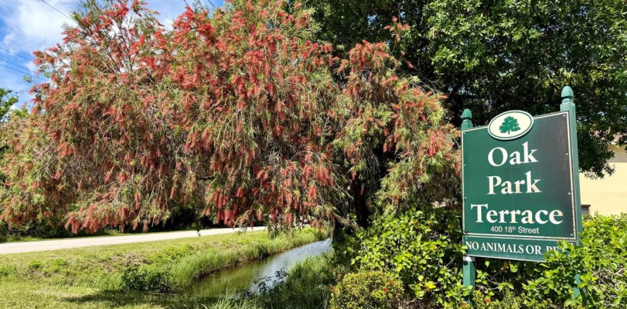 Condominio en Vero Beach, Florida, 2 dormitorios  № 2183337