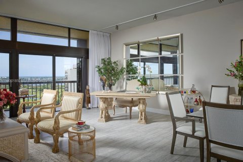 Condo in West Palm Beach, Florida, 2 bedrooms  № 1991353 - photo 4