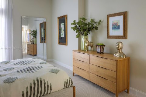 Condo in West Palm Beach, Florida, 2 bedrooms  № 1991353 - photo 12