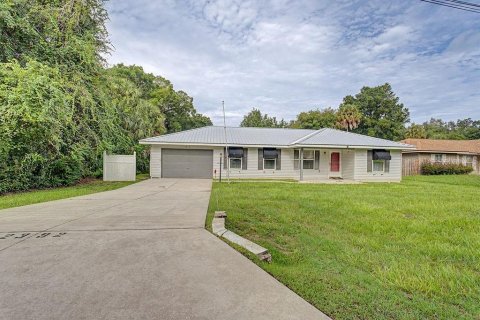 Casa en venta en Silver Springs Shores, Florida, 3 dormitorios, 119.29 m2 № 2221596 - foto 29