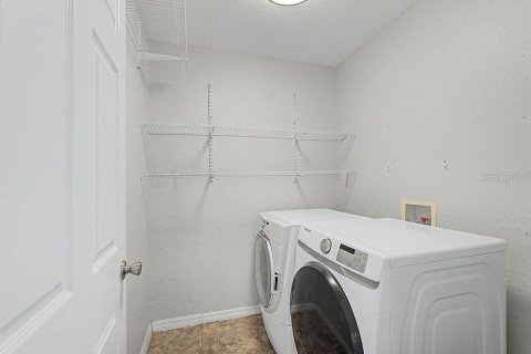 Casa en venta en Silver Springs Shores, Florida, 3 dormitorios, 119.29 m2 № 2221596 - foto 21