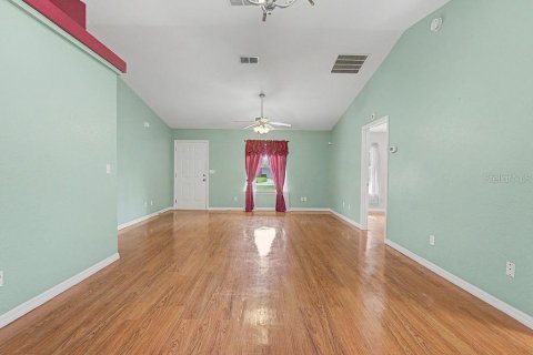 Casa en venta en Silver Springs Shores, Florida, 3 dormitorios, 119.29 m2 № 2221596 - foto 9
