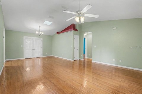 Casa en venta en Silver Springs Shores, Florida, 3 dormitorios, 119.29 m2 № 2221596 - foto 8