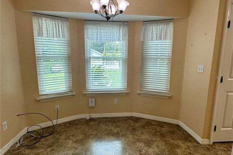 Casa en venta en Silver Springs Shores, Florida, 3 dormitorios, 119.29 m2 № 2221596 - foto 5