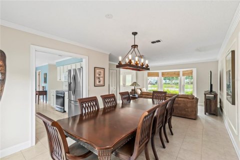 House in Orlando, Florida 3 bedrooms, 233 sq.m. № 1190859 - photo 12