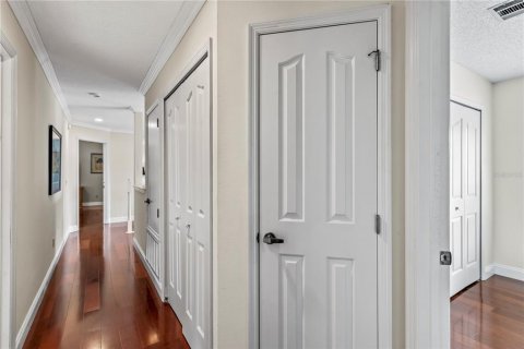 House in Orlando, Florida 3 bedrooms, 233 sq.m. № 1190859 - photo 28