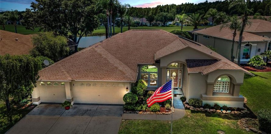 Casa en Trinity, Florida 3 dormitorios, 227.05 m2 № 1839020