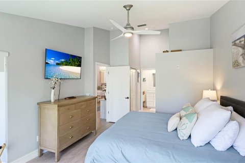 Condo in Sarasota, Florida, 2 bedrooms  № 1650443 - photo 16