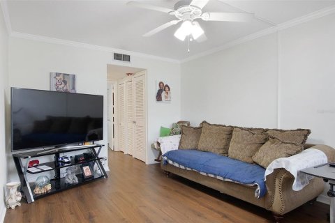 Condo in Saint Petersburg, Florida, 1 bedroom  № 1541424 - photo 5