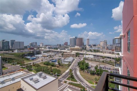 Condominio en alquiler en Tampa, Florida, 2 dormitorios, 122.63 m2 № 2433256 - foto 27