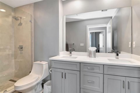 Condominio en alquiler en Tampa, Florida, 2 dormitorios, 122.63 m2 № 2433256 - foto 15