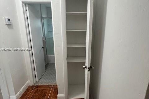 Townhouse in Miami, Florida 2 bedrooms, 144.93 sq.m. № 2068175 - photo 3