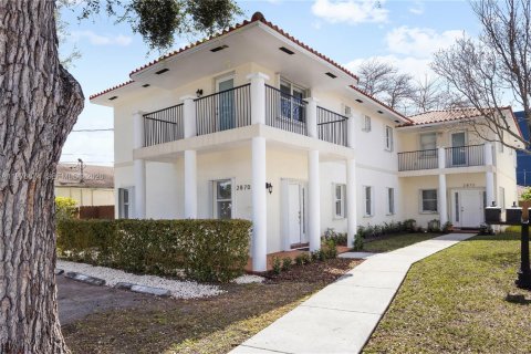 Townhouse in Miami, Florida 3 bedrooms, 211.82 sq.m. № 2040545