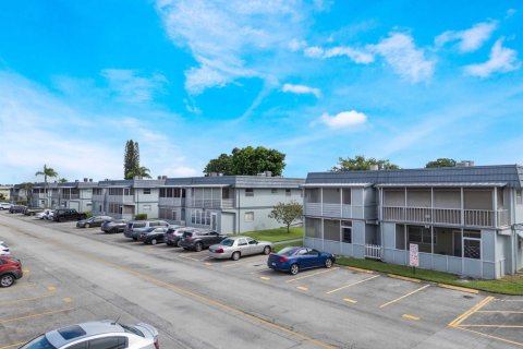 Condo in Delray Beach, Florida, 1 bedroom  № 2081465 - photo 18