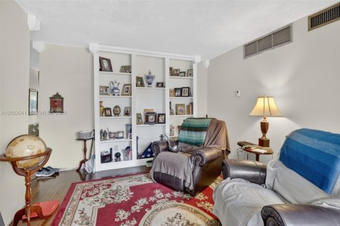 Condominio en alquiler en Oakland Park, Florida, 3 dormitorios, 93.18 m2 № 2067674 - foto 4