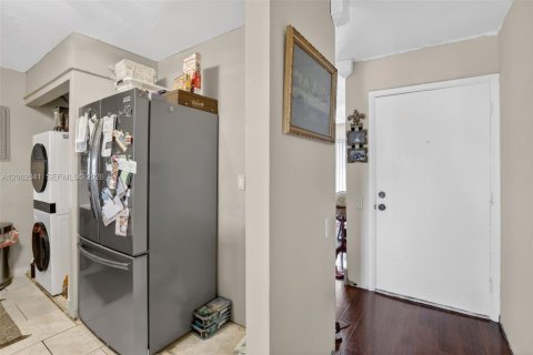 Condominio en alquiler en Oakland Park, Florida, 3 dormitorios, 93.18 m2 № 2067674 - foto 6