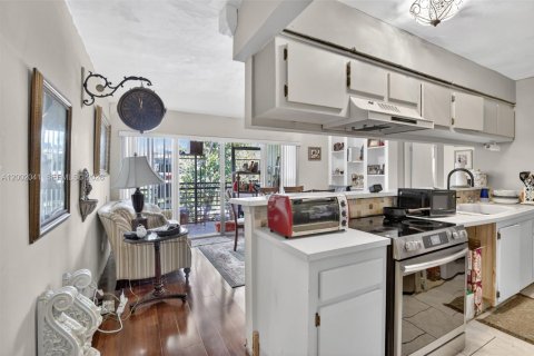 Condominio en alquiler en Oakland Park, Florida, 3 dormitorios, 93.18 m2 № 2067674 - foto 7