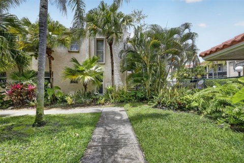 Condominio en alquiler en Oakland Park, Florida, 3 dormitorios, 93.18 m2 № 2067674 - foto 28