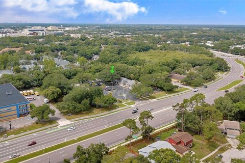 Propiedad comercial en alquiler en Tampa, Florida № 946942 - foto 12