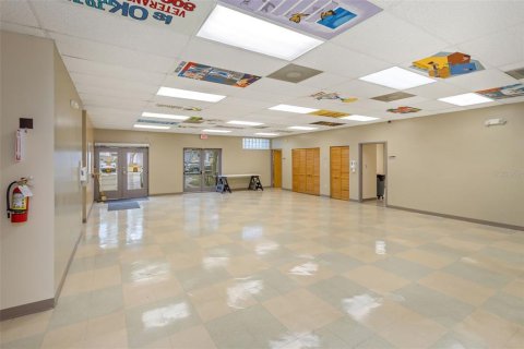 Propiedad comercial en alquiler en Tampa, Florida № 946942 - foto 30