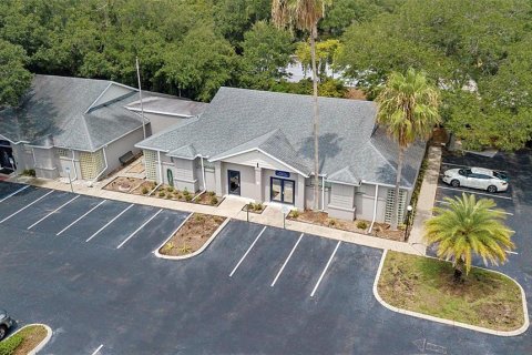 Propiedad comercial en alquiler en Tampa, Florida № 946942 - foto 18