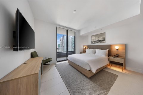 Condo in Miami, Florida, 2 bedrooms  № 1934692 - photo 11