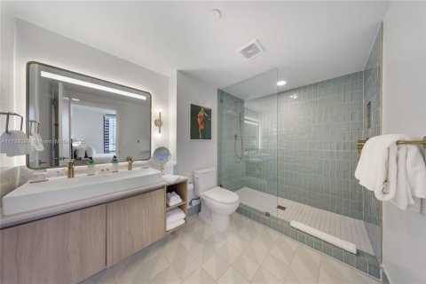 Condo in Miami, Florida, 2 bedrooms  № 1934692 - photo 9