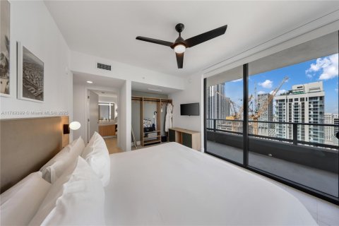 Condo in Miami, Florida, 2 bedrooms  № 1934692 - photo 8