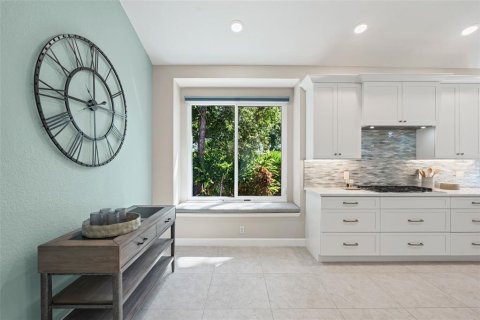 House in University Park, Florida 3 bedrooms, 179.21 sq.m. № 1850039 - photo 20