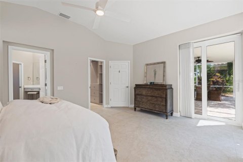 House in University Park, Florida 3 bedrooms, 179.21 sq.m. № 1850039 - photo 25