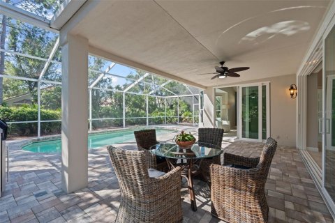 House in University Park, Florida 3 bedrooms, 179.21 sq.m. № 1850039 - photo 11