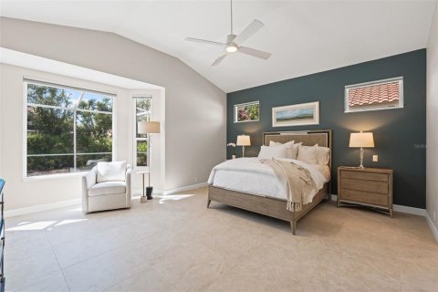 House in University Park, Florida 3 bedrooms, 179.21 sq.m. № 1850039 - photo 23