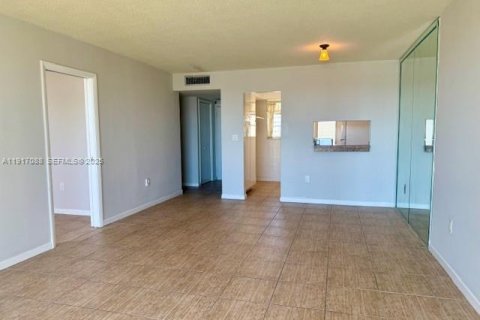 Купить кондоминиум в Авентура, Флорида 1 спальня, 70.88м2, № 1976646 - фото 5