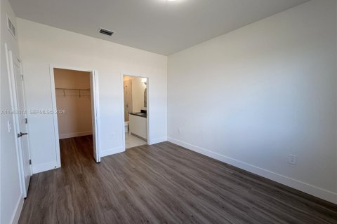 Touwnhouse à louer à Homestead, Floride: 4 chambres, 154.78 m2 № 2023965 - photo 8