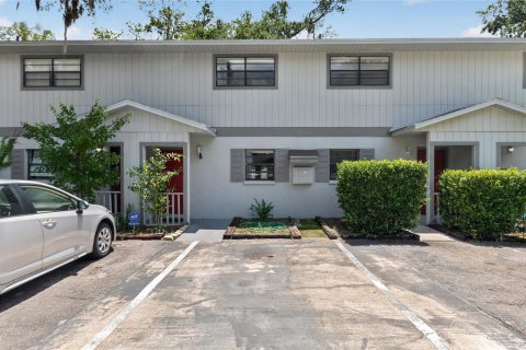 Condo in Gainesville, Florida, 2 bedrooms № 2222773