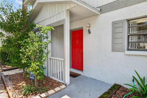Condominio en venta en Gainesville, Florida, 2 dormitorios, 89.19 m2 № 2222773 - foto 2