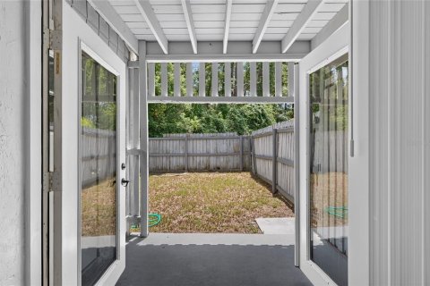Condominio en venta en Gainesville, Florida, 2 dormitorios, 89.19 m2 № 2222773 - foto 30