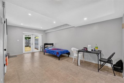 Condominio en venta en Gainesville, Florida, 2 dormitorios, 89.19 m2 № 2222773 - foto 18