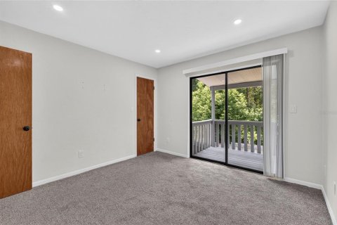Condominio en venta en Gainesville, Florida, 2 dormitorios, 89.19 m2 № 2222773 - foto 7