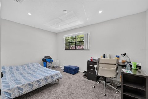 Condominio en venta en Gainesville, Florida, 2 dormitorios, 89.19 m2 № 2222773 - foto 12