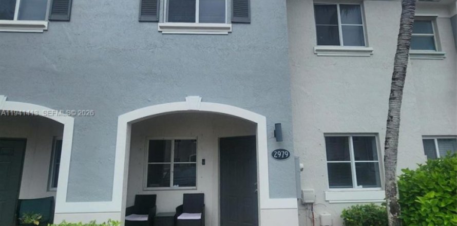 Таунхаус в Хомстед, Флорида 3 спальни, 140.19м2 № 1998691