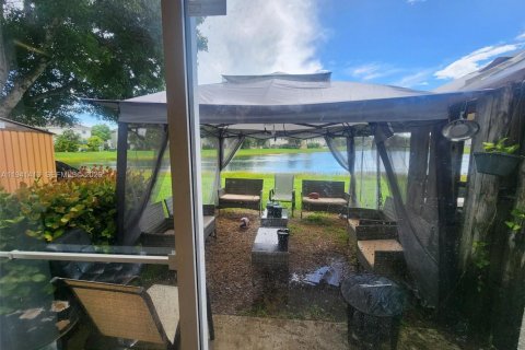 Купить таунхаус в Хомстед, Флорида 3 спальни, 140.19м2, № 1998691 - фото 7