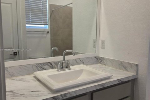 Купить таунхаус в Флорида-Сити, Флорида 3 спальни, 140.47м2, № 2009056 - фото 9