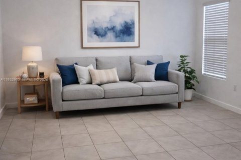 Таунхаус в Флорида-Сити, Флорида 3 спальни, 140.47м2 № 2009056