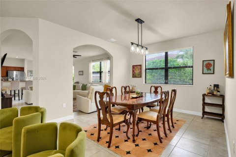 Casa en venta en Homestead, Florida, 5 dormitorios, 236.9 m2 № 2385327 - foto 17