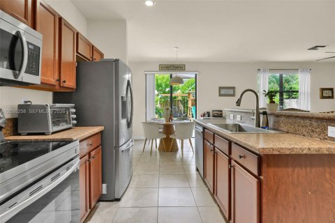 Casa en venta en Homestead, Florida, 5 dormitorios, 236.9 m2 № 2385327 - foto 28